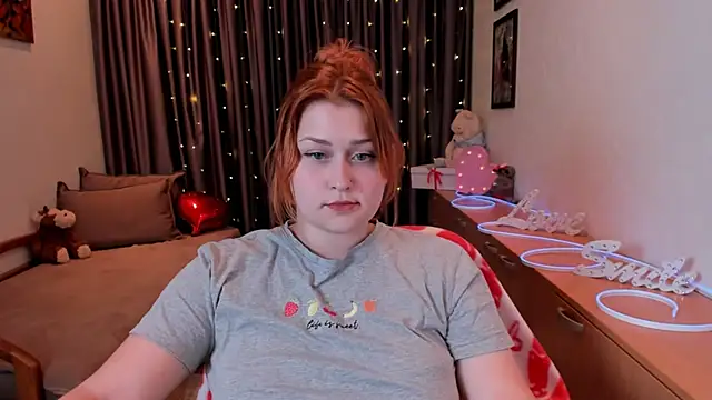NoraLiin online show from May 2026 07:43:01 PM