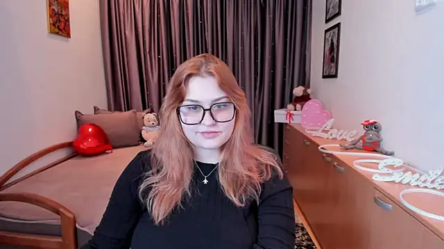 NoraLiin online show from May 2026 08:06:02 PM