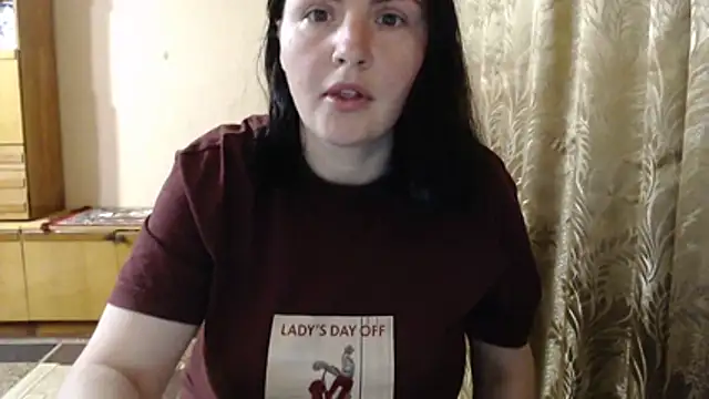 AlinaxJames online show from May 2026 07:30:02 PM