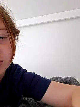 Snapshot of AquaxBlue chatting on June 2026 10:51:02 AM AquaxBlue online show from June 2026 10:51:02 AM
