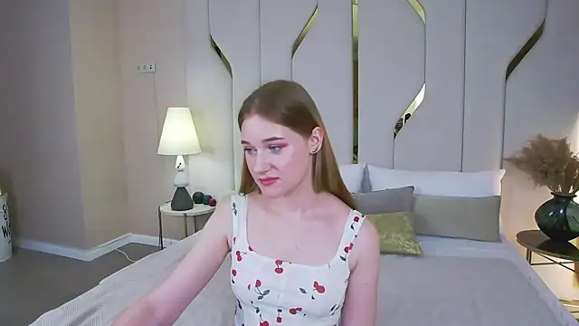 EmmiliRosse online show from May 2026 10:27:01 PM