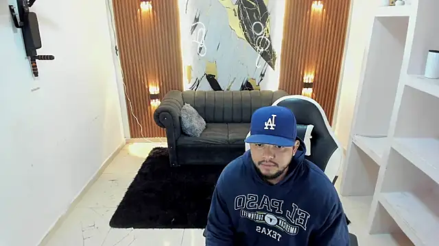 anthony hott online show from May 2026 05:04:02 AM