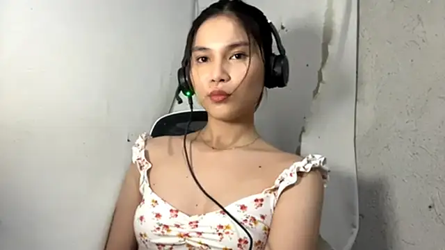 VennieMatras online show from April 2026 03:15:01 PM