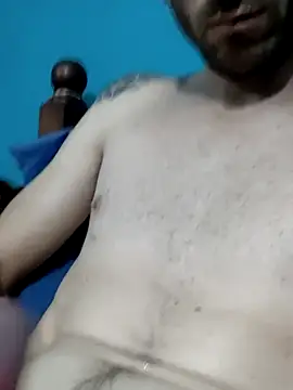 MiltonAndGirls online show from April 2026 05:08:01 AM