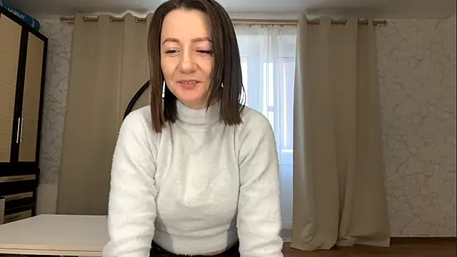 Snapshot of MariaSpadoni chatting on April 2026 04:08:01 PM MariaSpadoni online show from April 2026 04:08:01 PM