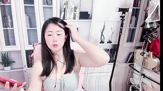 LXU9 online show from May 2026 02:45:01 PM