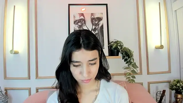 Snapshot of Nanami_ chatting on July 2026 12:03:01 PM Nanami online show from July 2026 12:03:01 PM
