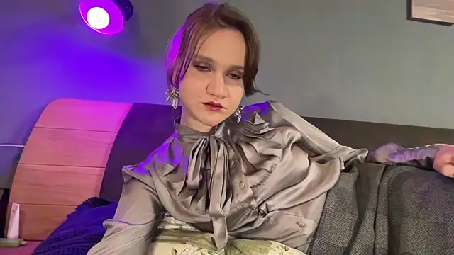 polly-heartbreaker online show from April 2026 07:26:01 PM