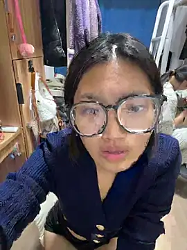 qiqi202602 online show from April 2026 12:08:02 PM