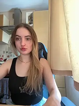 Lisanta online show from June 2026 11:14:01 AM