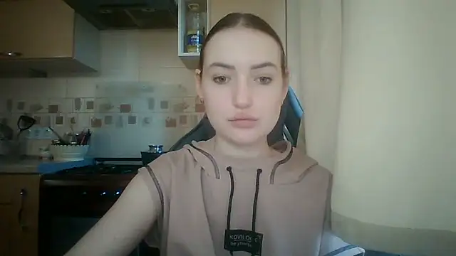 Lisanta online show from June 2026 03:55:02 PM