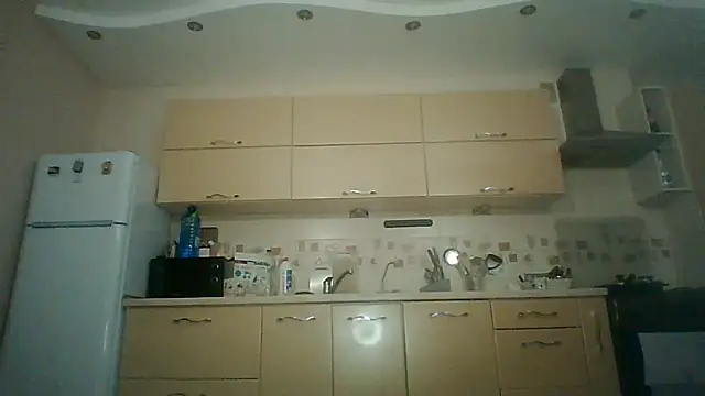 Lisanta online show from July 2026 06:47:02 PM
