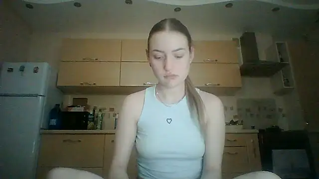 Lisanta online show from July 2026 06:34:02 PM