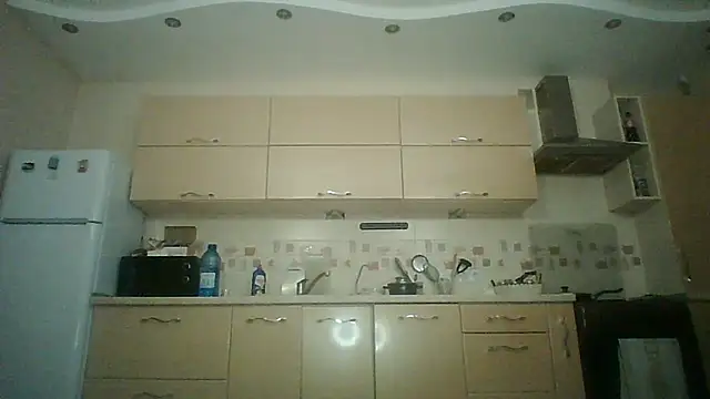 Lisanta online show from July 2026 07:39:01 PM
