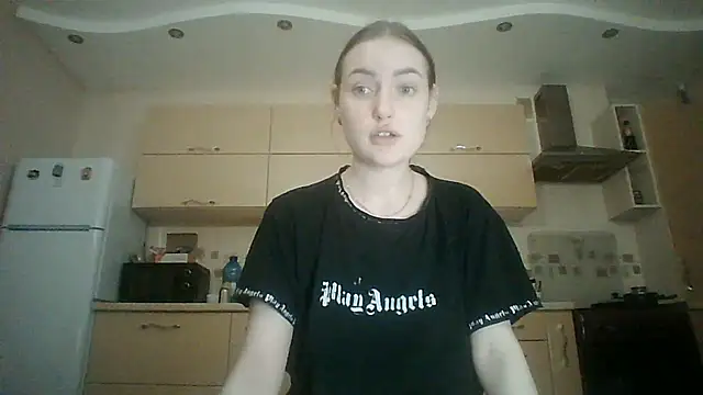 Lisanta online show from July 2026 07:27:02 PM