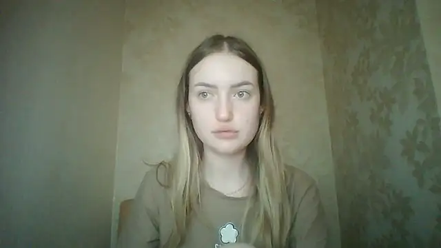 Lisanta online show from July 2026 07:01:02 PM