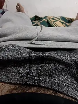 mostafa0166 online show from April 2026 11:07:02 PM