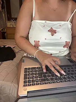 Snapshot of MissLexxxie chatting on August 2026 04:39:02 PM MissLexxxie online show from August 2026 04:39:02 PM
