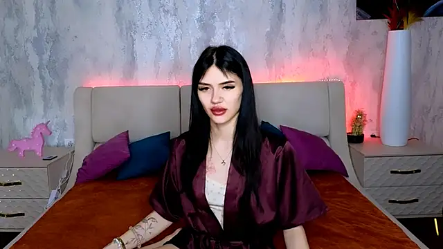 Holly Beck online show from May 2026 12:16:02 AM