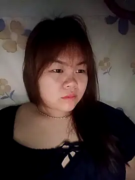 Truxcy1 online show from May 2026 01:27:02 PM