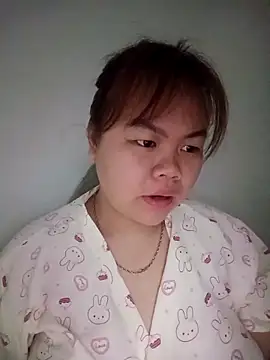 Truxcy1 online show from May 2026 12:52:01 AM