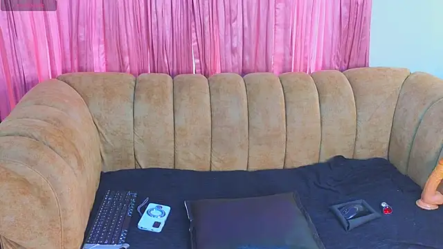josethariaz25 online show from May 2026 02:45:01 PM