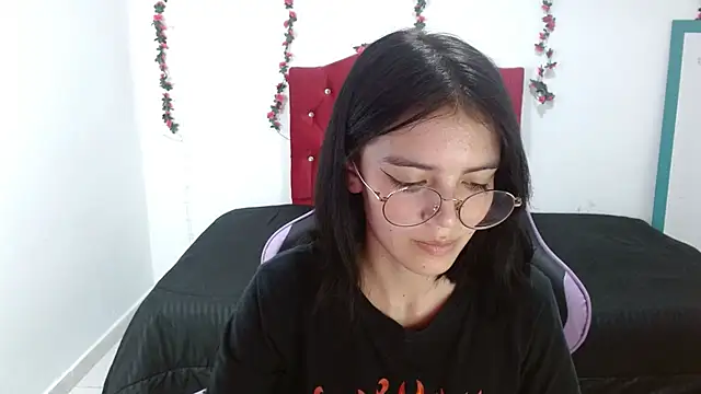 jaide16092020 online show from April 2026 08:32:01 PM