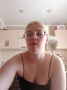 LoisFox online show from June 2026 06:51:02 AM