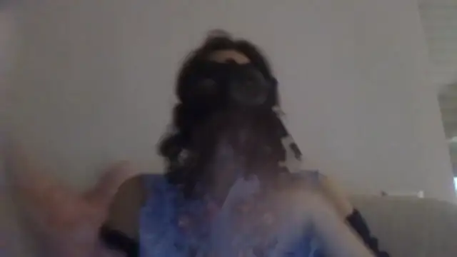 HelenTiAscolta online show from May 2026 06:23:02 PM