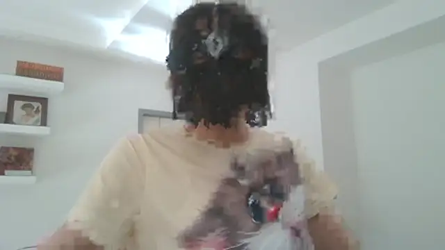 HelenTiAscolta online show from May 2026 03:08:02 PM