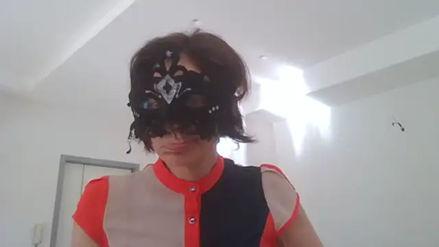 HelenTiAscolta online show from June 2026 04:07:01 PM