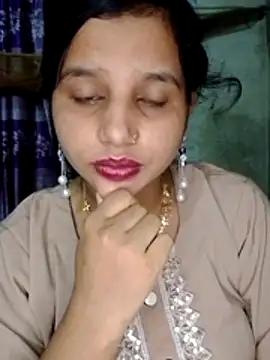 Snapshot of Nigar_Hatun chatting on May 2026 04:47:02 PM Nigar Hatun online show from May 2026 04:47:02 PM