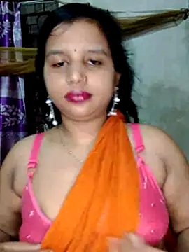 Snapshot of Nigar_Hatun chatting on May 2026 06:01:02 PM Nigar Hatun online show from May 2026 06:01:02 PM