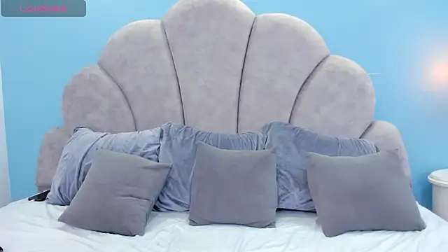 riley dolly online show from June 2026 03:25:01 AM