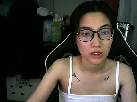 MeiiJi online show from April 2026 02:25:02 AM