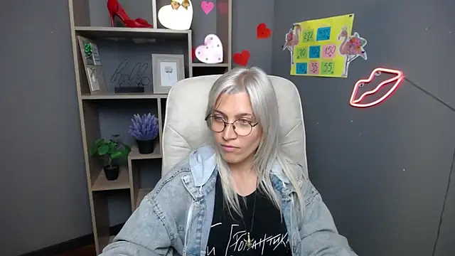 RubyDaviss online show from May 2026 06:02:02 PM