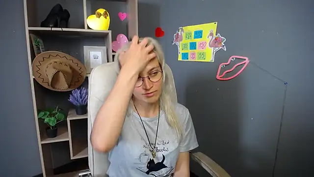 RubyDaviss online show from May 2026 12:22:02 PM