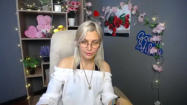 RubyDaviss online show from May 2026 06:11:02 AM