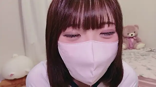 Snapshot of hiyo0001 chatting on May 2026 04:02:02 PM hiyo0001 online show from May 2026 04:02:02 PM