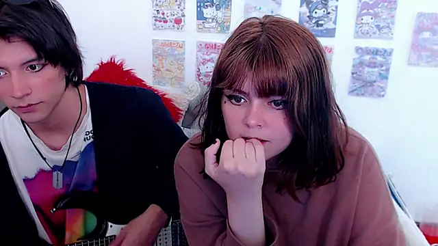 Snapshot of raven_n_matt chatting on June 2026 03:09:01 AM raven n matt online show from June 2026 03:09:01 AM