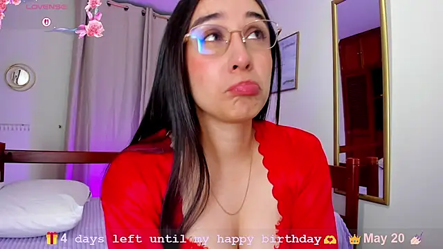 Snapshot of Elisabetta_Amour chatting on May 2026 10:36:01 AM Elisabetta Amour online show from May 2026 10:36:01 AM