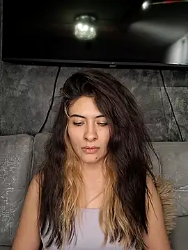 AshleyyHall online show from July 2026 04:37:02 AM