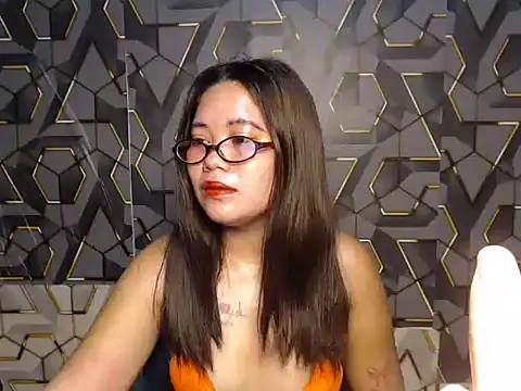 ur prettychelsie online show from May 2026 07:48:02 PM