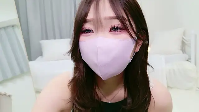Snapshot of shion_00 chatting on June 2026 10:13:02 AM shion 00 online show from June 2026 10:13:02 AM