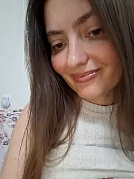Snapshot of Alba2331 chatting on May 2026 11:28:01 AM Alba2331 online show from May 2026 11:28:01 AM