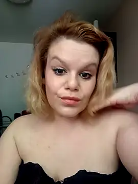 Maryquenn online show from May 2026 10:33:01 AM