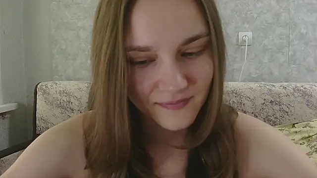 Snapshot of DolcezzaCream chatting on June 2026 12:50:01 PM DolcezzaCream online show from June 2026 12:50:01 PM