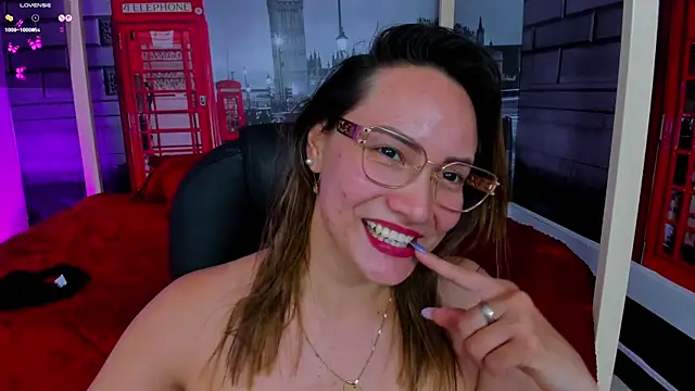 Snapshot of princess_anny5 chatting on July 2026 03:03:02 PM princess anny5 online show from July 2026 03:03:02 PM