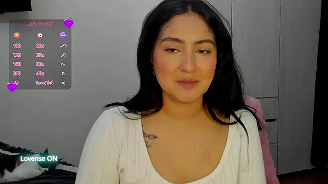 Snapshot of ViolettaKai chatting on June 2026 02:50:02 AM ViolettaKai online show from June 2026 02:50:02 AM