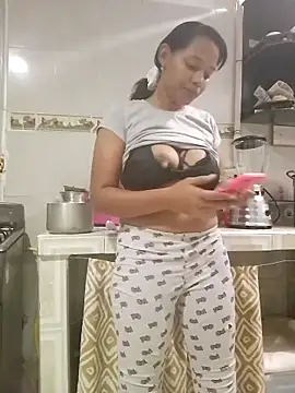 Stefany 03  online show from June 2026 01:22:01 AM